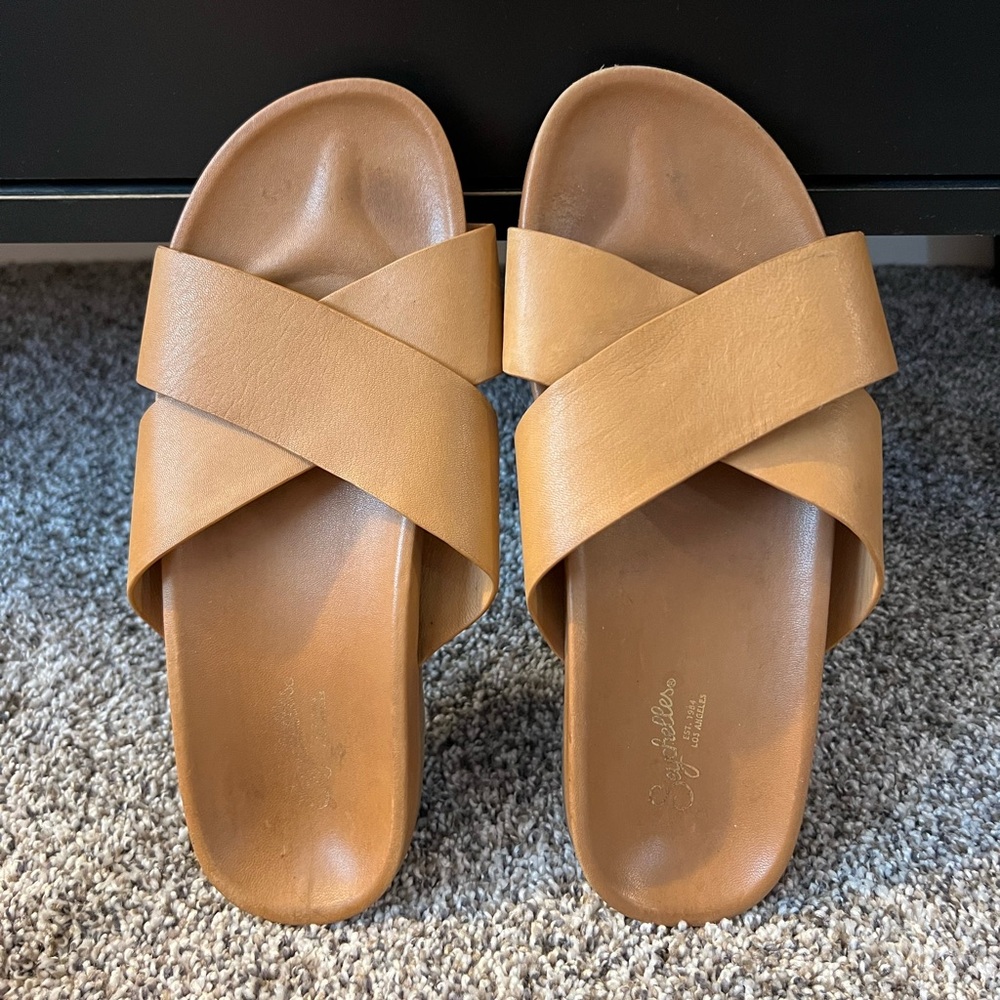 Seychelles Women lighthearted leather sandal